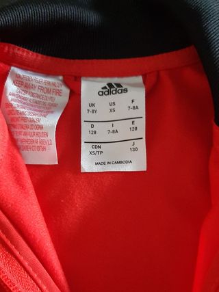 Chaqueta ADIDAS Chandal.