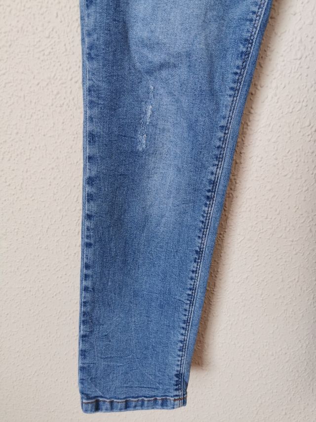 Pantalón chica talla 40 de Fórmula Joven.