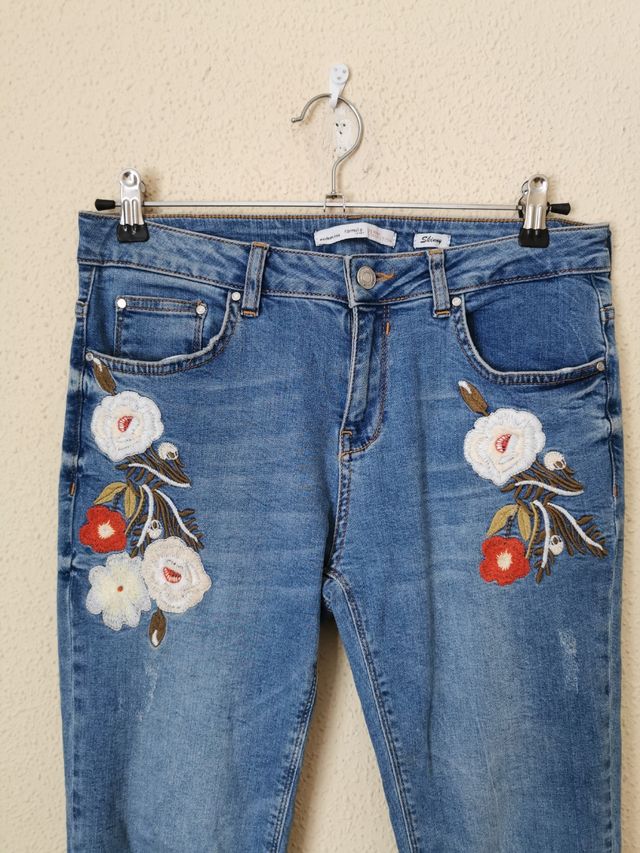 Pantalón chica talla 40 de Fórmula Joven.