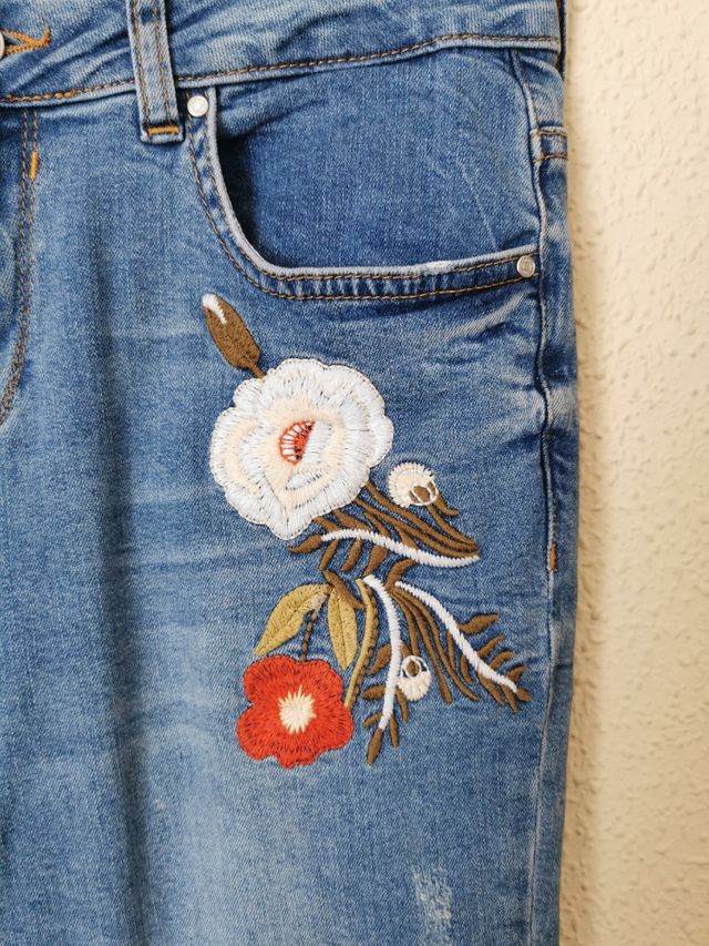 Pantalón chica talla 40 de Fórmula Joven.