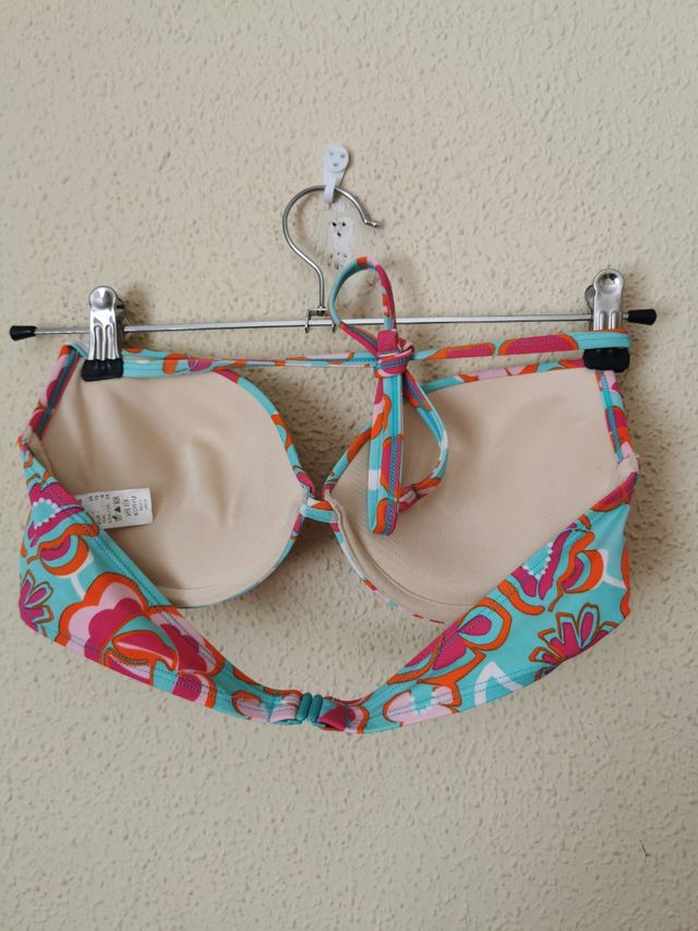 Bikini chica talla 40 de Evelyn.
