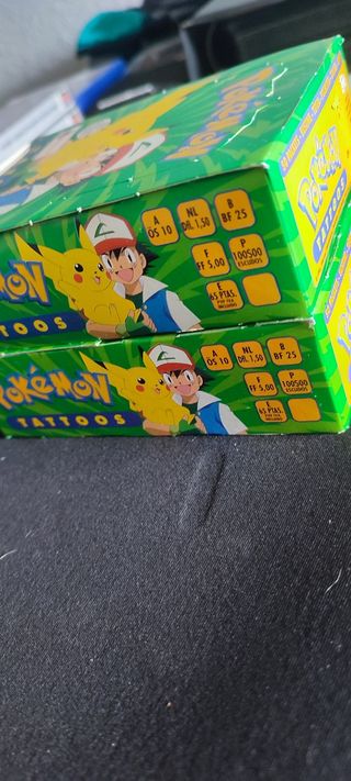 2x CAJAS POKEMON TATTOO MERLIN