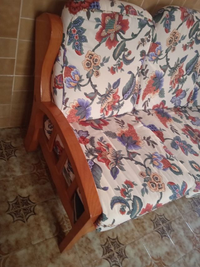 sofá 89 y dos sillones, tambien por seperado