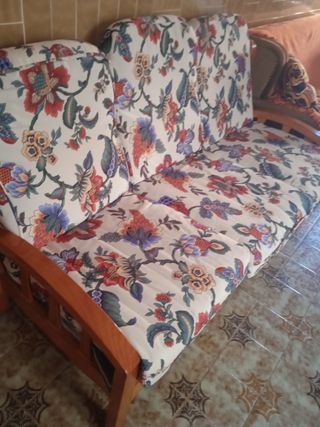 sofá 89 y dos sillones, tambien por seperado