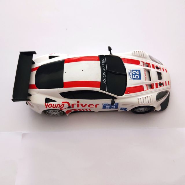 Aleron 3D Aston Martin DBR9 de SCALEXTRIC