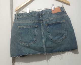 Minifalda vaquera Zara  talla L