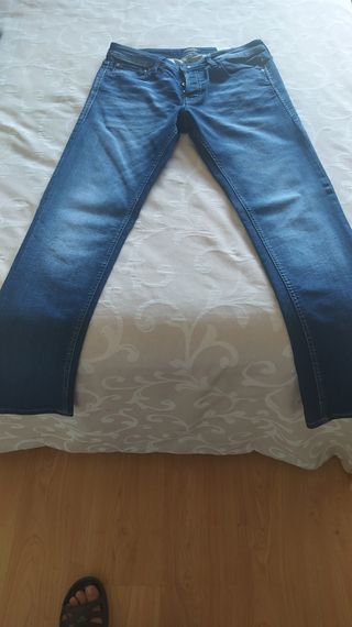 pantalon vaquero hombre