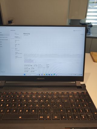 PORTÁTIL GAMING AORUS i7,32GB RAM,RTX 3080 DE 16GB