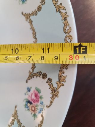 Sopera italiana con fuente de presentación