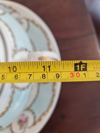 Sopera italiana con fuente de presentación