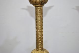 Antiguos hacheros de bronce cincelado