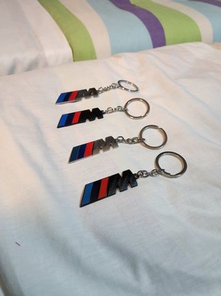 Llavero M aleacion de metal,  4 colores disponible