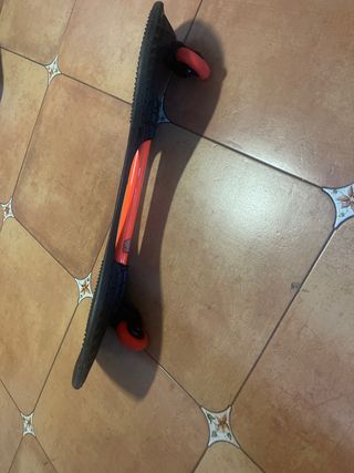 Monopatin negociable ligero longboard giro 360 
