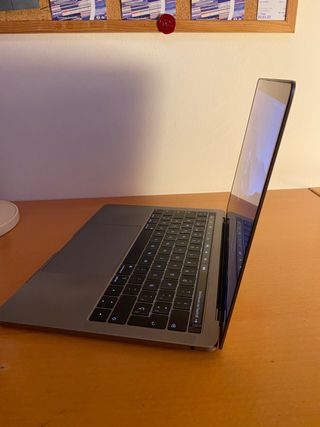 MacBook Pro 2019 13" gris espacial