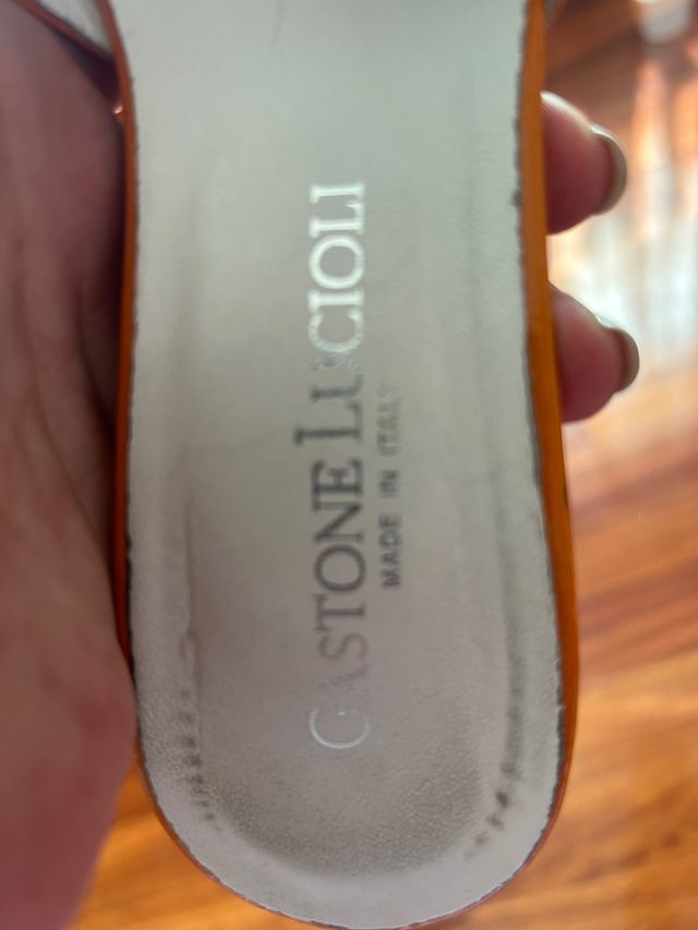 Sandalias de Gastone Lucioli