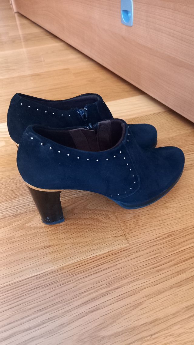 Botín de tacón de Pitillos