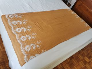 Scialle/stola color cammello nuovo non indossato