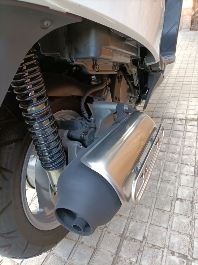 Scooter Honda Swing 125cc - ¡Solo 1.910 km!!!