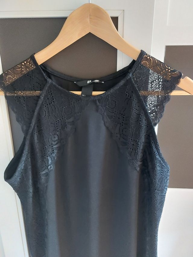 Vestido negro bordado H&M