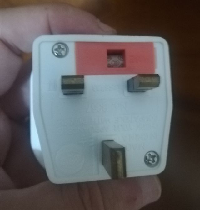Adaptador Enchufe