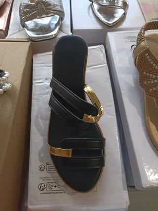 sandalias nuevas preciosas