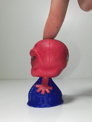 Cráneo rojo (Red Skull), muñeco saltarín año 2000