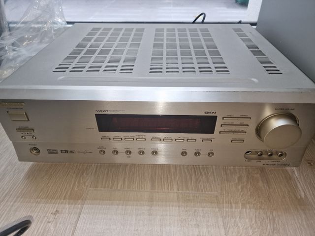 Sistema Homecinema Onkyo/KEF