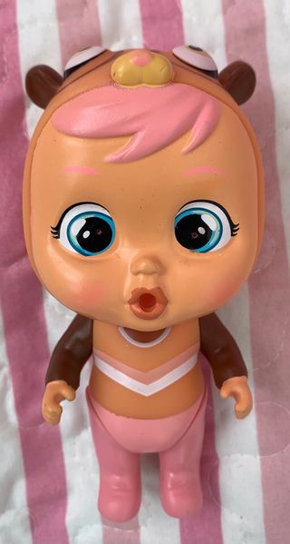 Bebé llorón Ice World modelo Aura