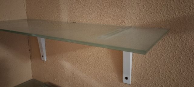 4 estantes cristal y 8 soportes