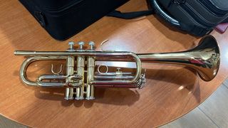 Vendo trompeta en do lacada nueva a estrenar