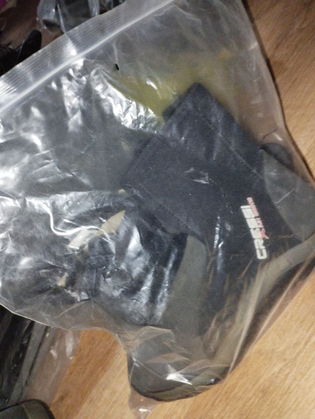 Aletas calzantes, Regulares y botines.