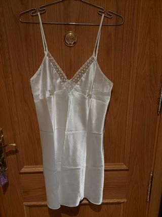 Conjunto de noche, sin estrenar