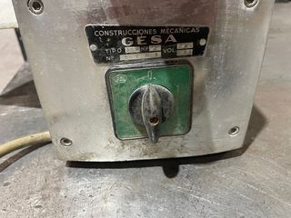 Máquina para cortar pescado congelado!!