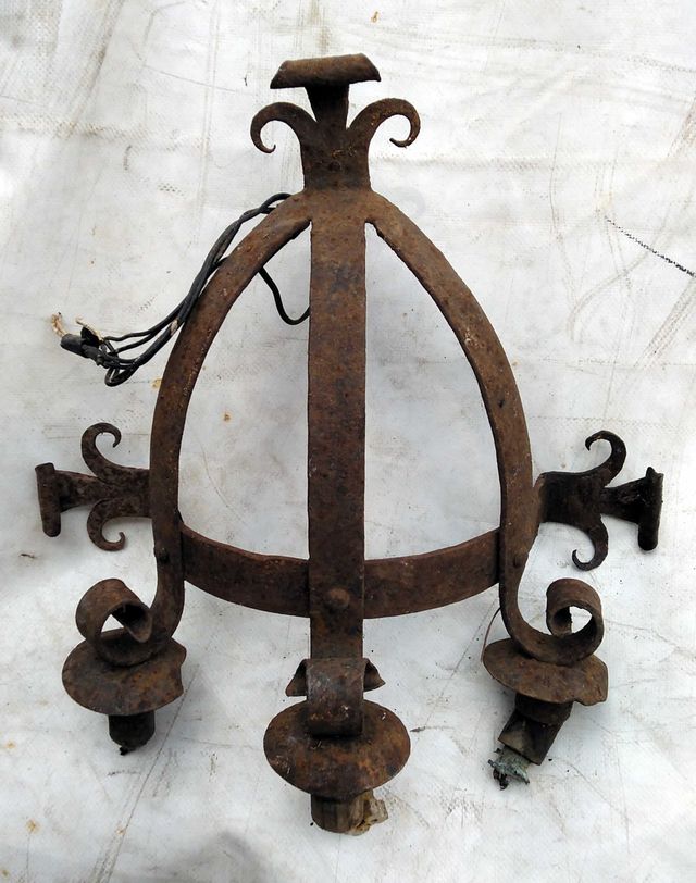 Par Candiles Hierro Forjado Siglo XVII Autenticos