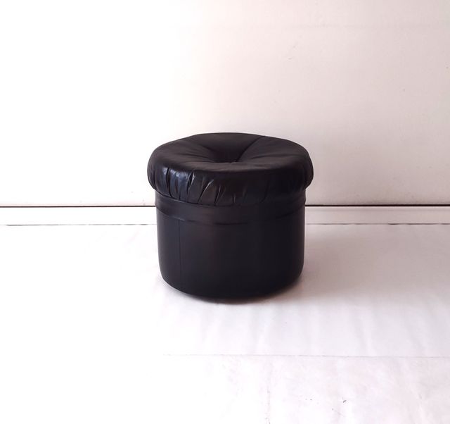 Pouf vintage in ecopelle nera  (Puff,Pouf)