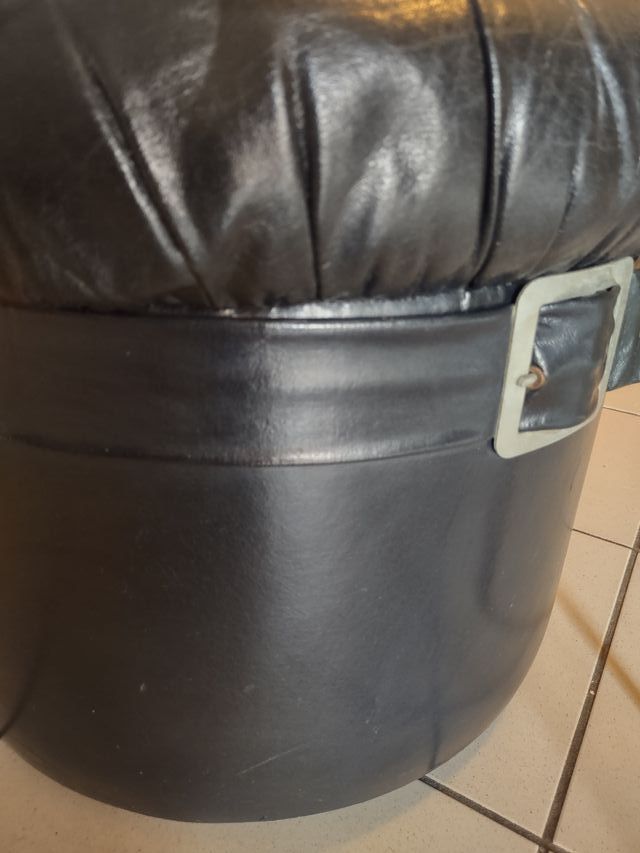 Pouf vintage in ecopelle nera  (Puff,Pouf)