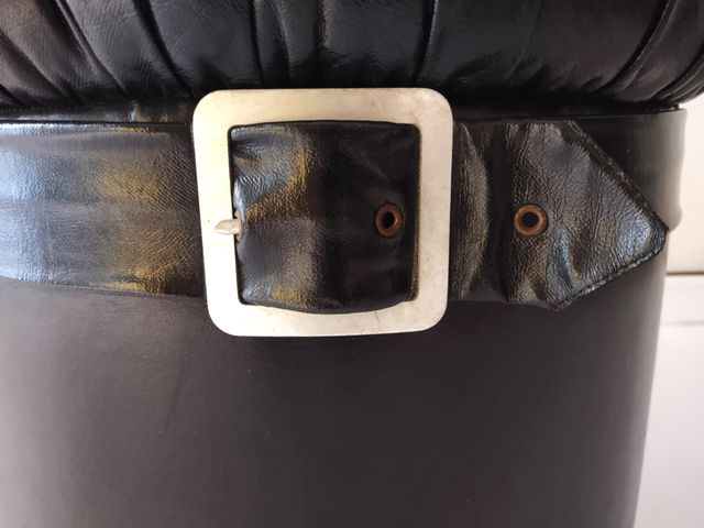 Pouf vintage in ecopelle nera  (Puff,Pouf)