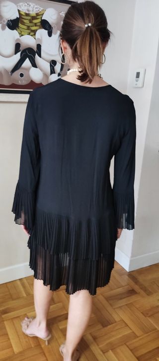 Vestido negro de Zara