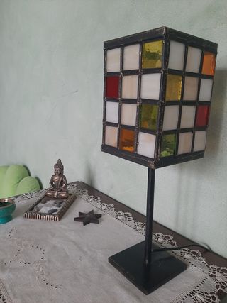 Lámpara con tres faroles de vidriera