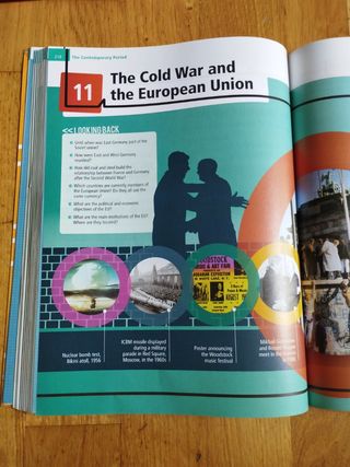 Libro historia "By me" 4° ESO