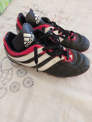 Botas fútbol niño