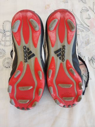 Botas fútbol niño