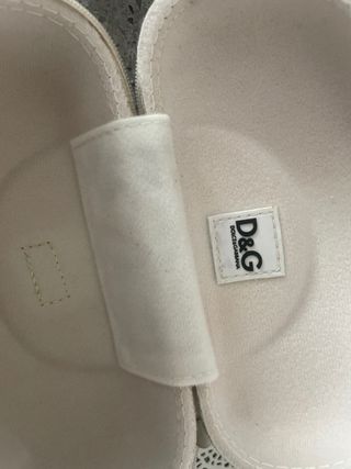 Dolce Gabana casi nuevas con funda