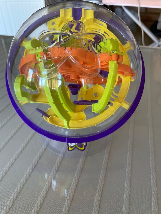 Perplexus estilo beast