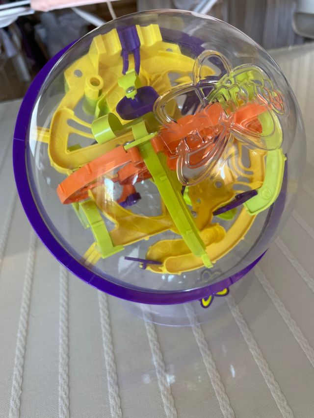 Perplexus estilo beast