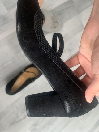 Zapatos negros de tacón