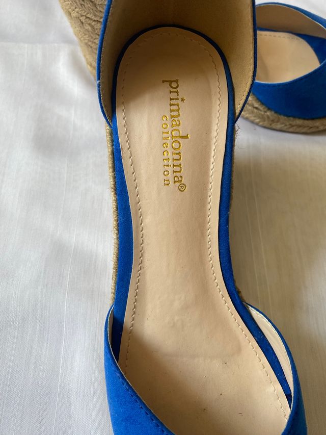 Sandalia cuña primadonna