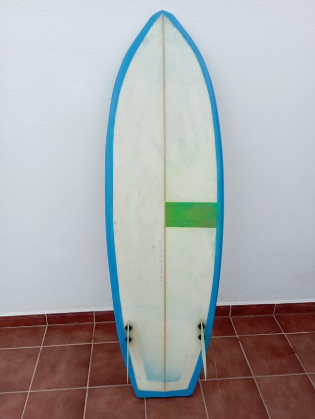 Tabla de surf, twin fin