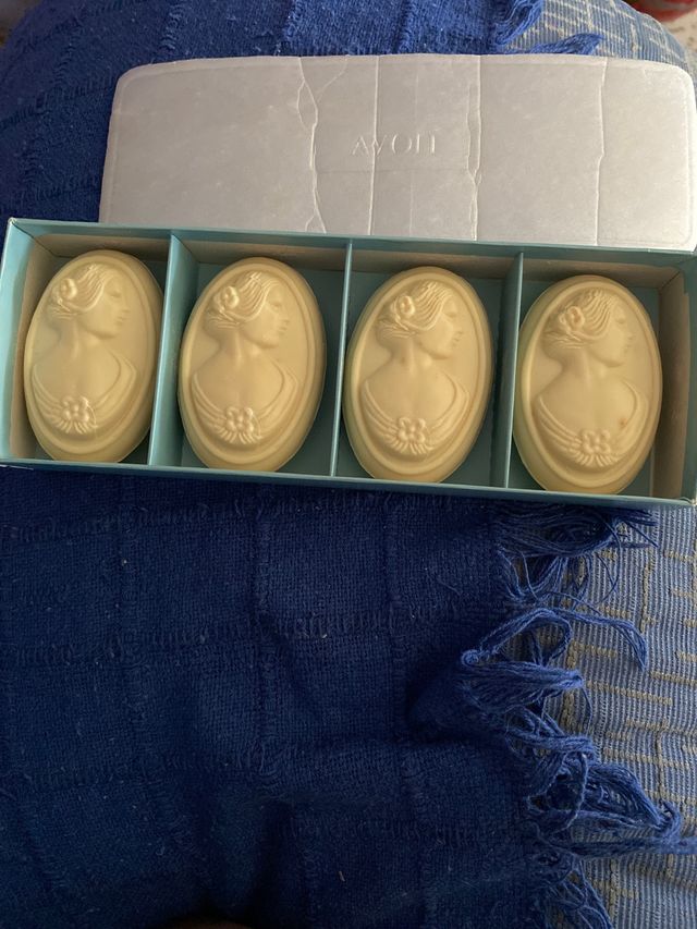 Jabones antiguos avon