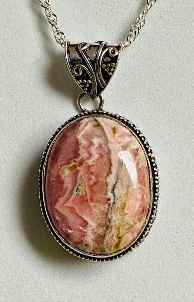 Colgante de rodocrosita y cadena en plata ley 925